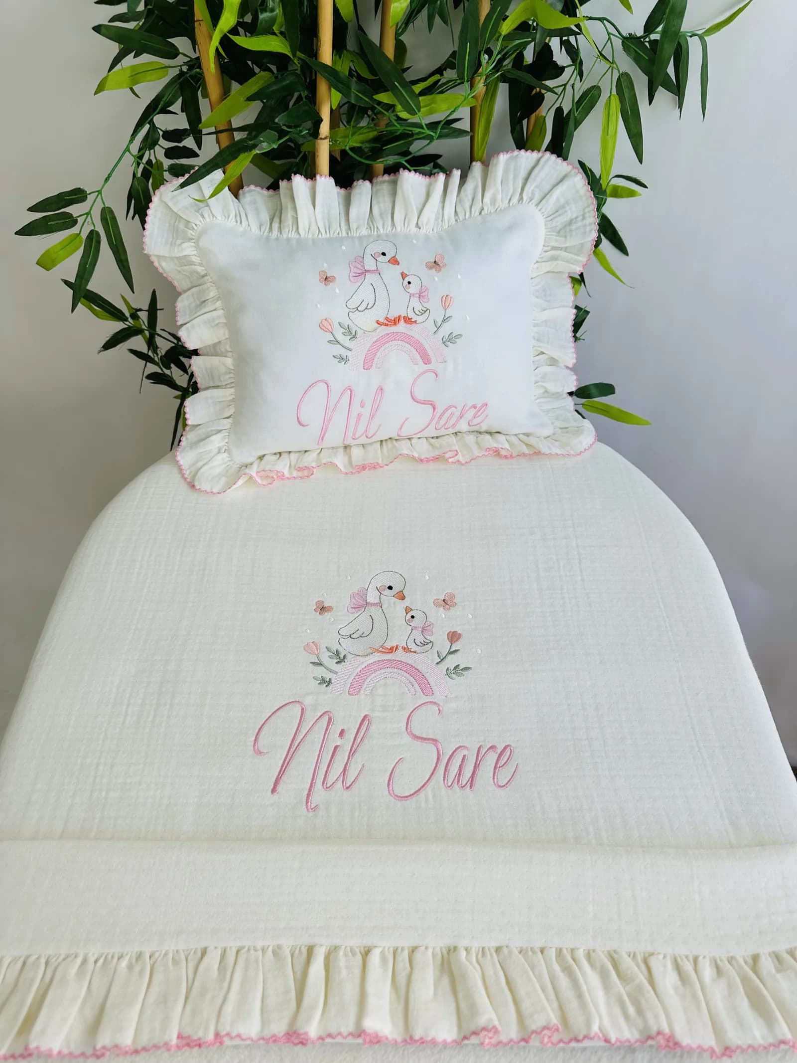 Bebek Battaniye ve Yastık Seti - Ördek Desenli Pembe Kroşetalı